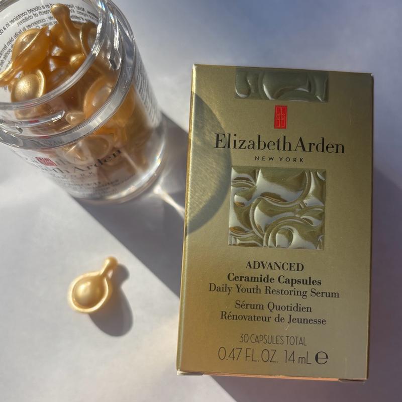 Elizabeth Arden ミニクラッチ財布box style 24k GP - メルカリ