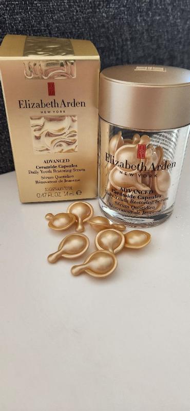 Ceramide Capsules Daily Restoring Serum | Elizabeth Arden