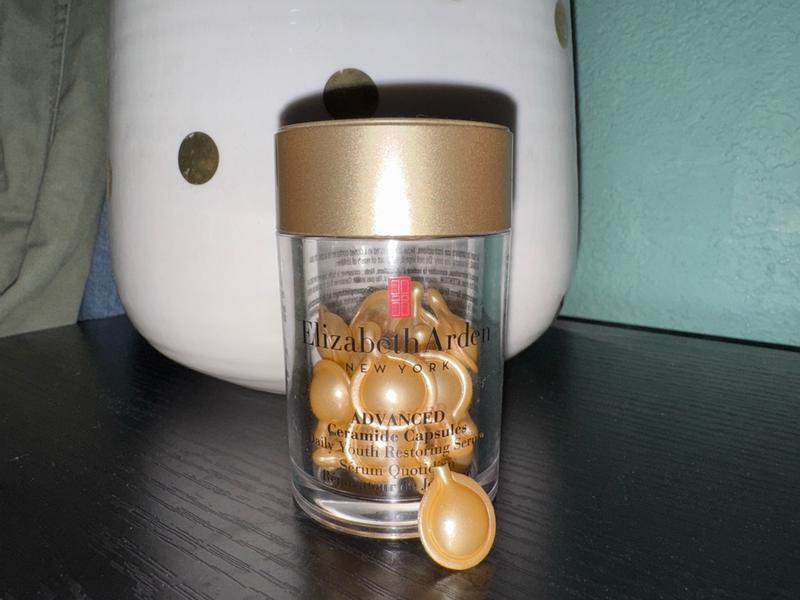 Ceramide Capsules Daily Restoring Serum | Elizabeth Arden Ceramide Capsules Daily Restoring Serum | Elizabeth Arden