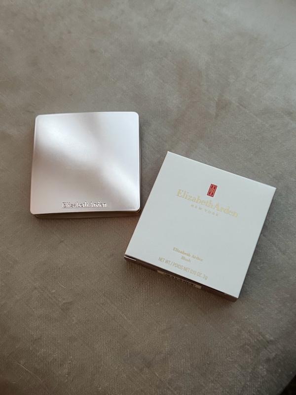 Customer carousel item 6.