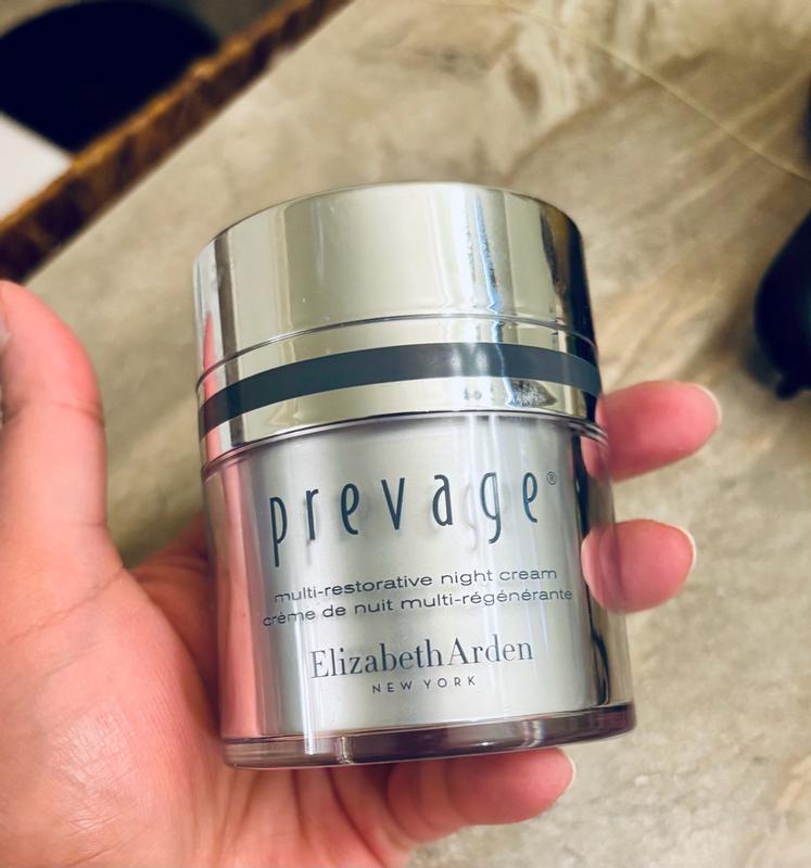 Customer carousel item 11.