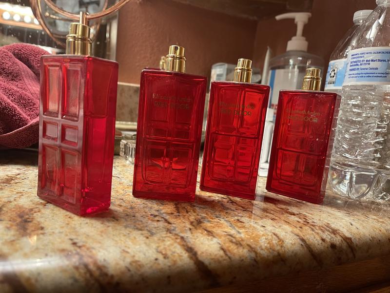 Elizabeth Arden Red Door Perfumed Body Powder, Women's - 2.6 oz jar