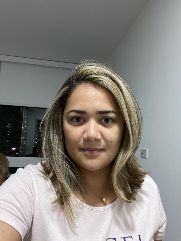 Even without makeup looks good