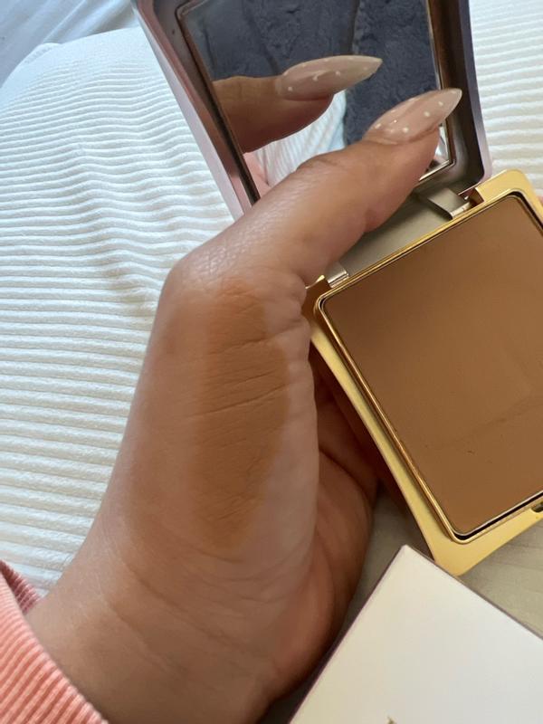 Customer carousel item 8.