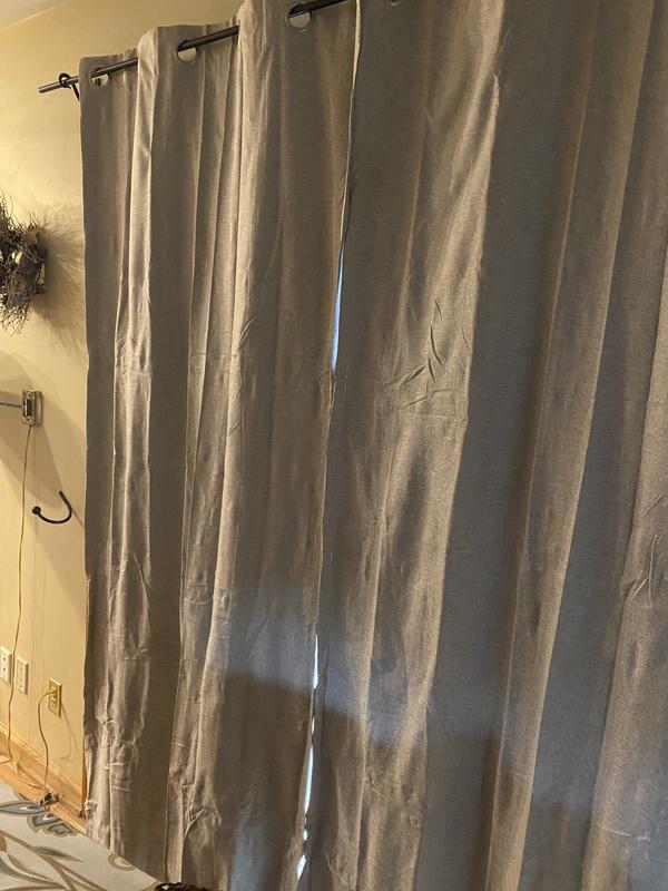 Closed with magnets, no sun shining through