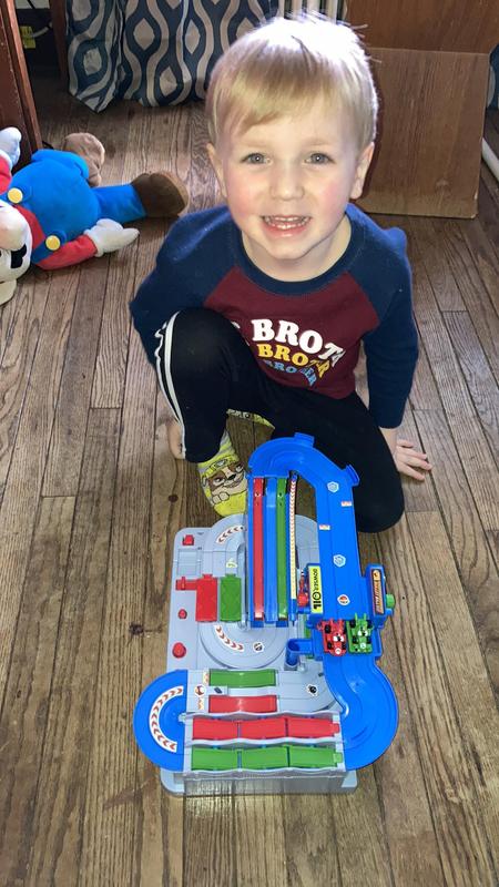 Anakyn & his new Mario Kart game