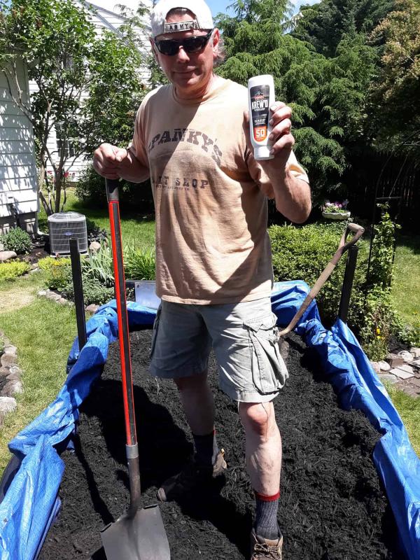 95 degrees, 15 gardens, Black Mulch