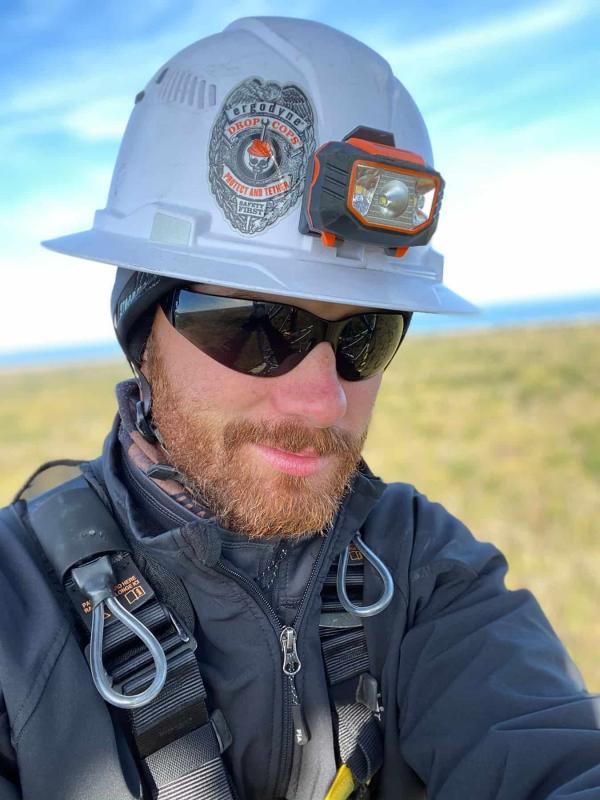 Great all around hard hat!