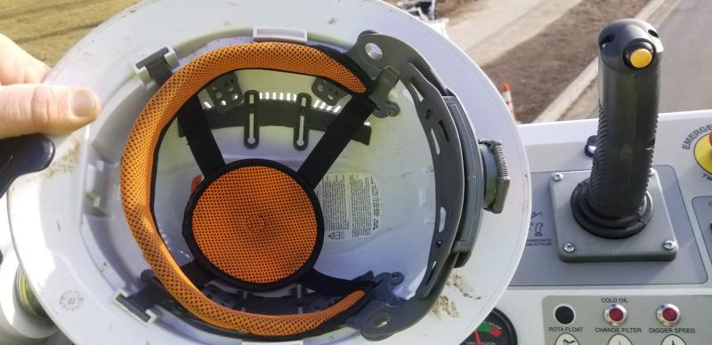 If I could give this hard hat a 10 STARS I would !!