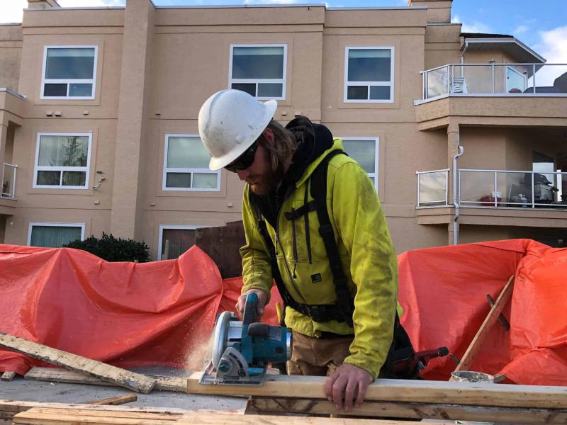 Tightening up forms after a concrete pour
