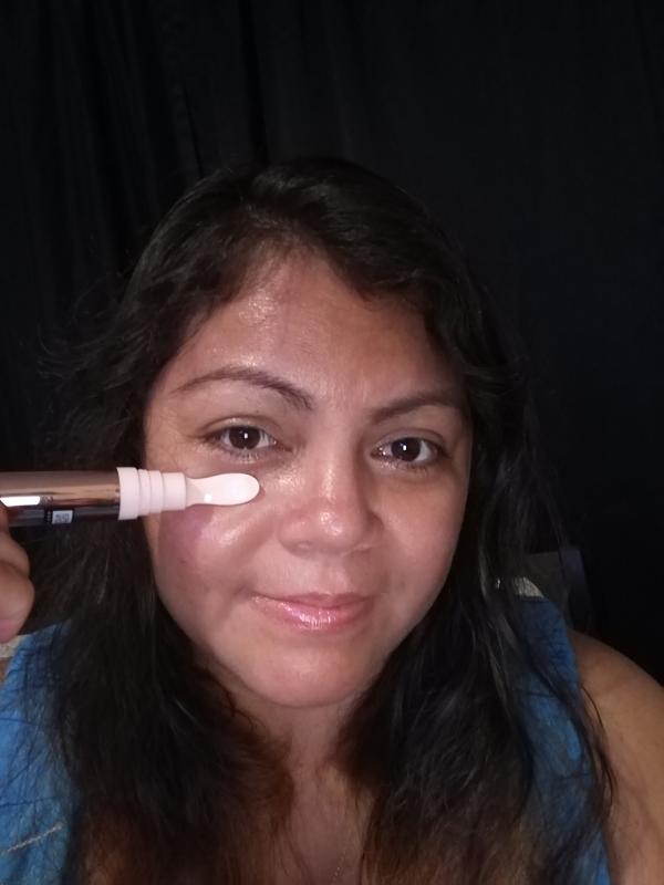 Customer photo for "Refreshing to my under eyes"
