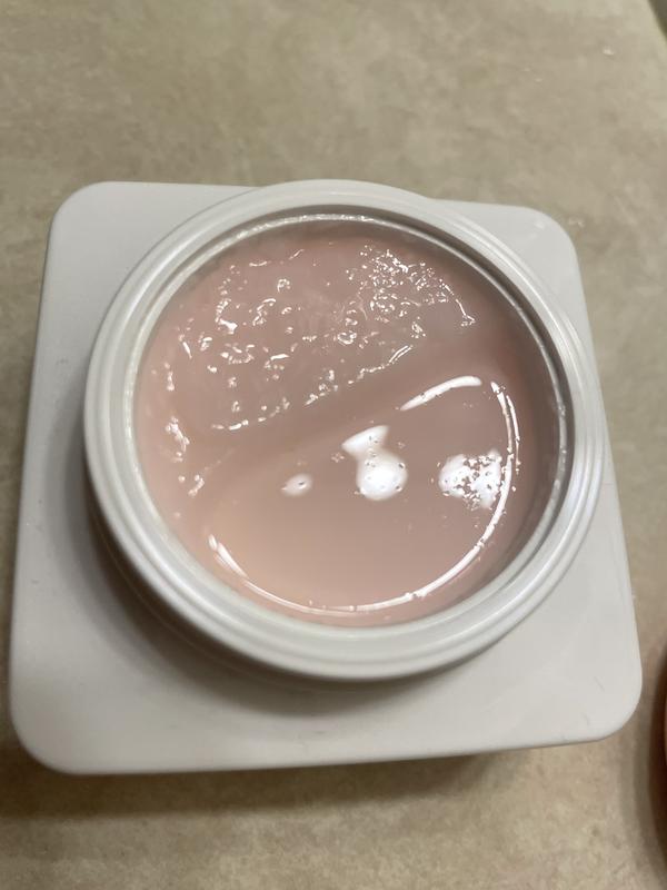 Customer photo for "Good gel mask"
