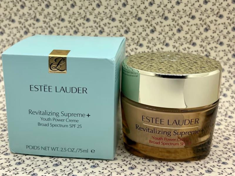 Estée Lauder Revitalizing Supreme+ Youth Power Creme SPF 25