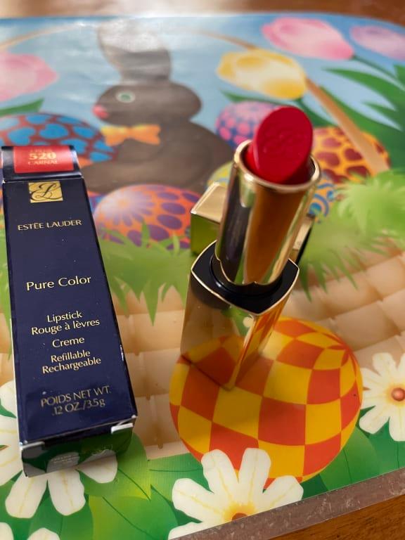 Estes Lauder Carnal cream lipstick