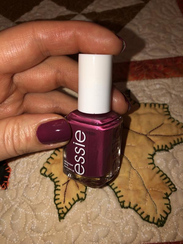 drive-in & dine raspberry nail & polish purple color - essie - nail
