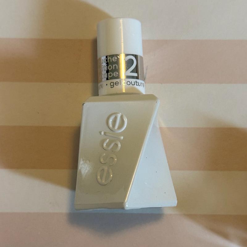 Customer carousel item 4.