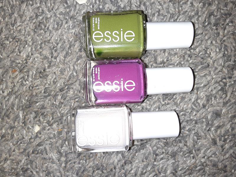 3 colors l was sent. I love them all.