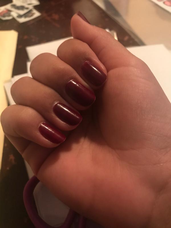 Blood Essie Polish - Spiked Gel Nail Style - Red With Couture