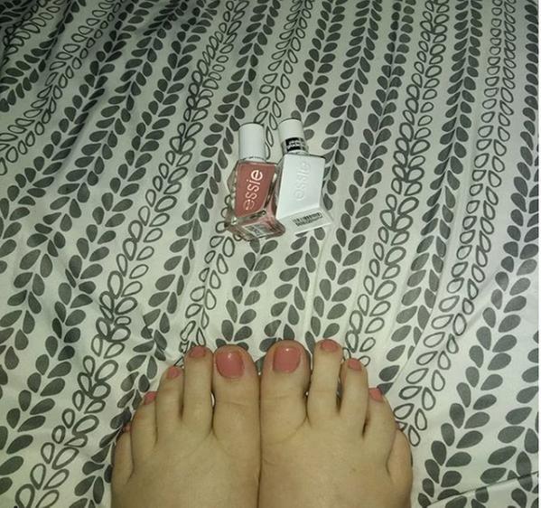 Essie Gel combo pedi  in Pinned Up