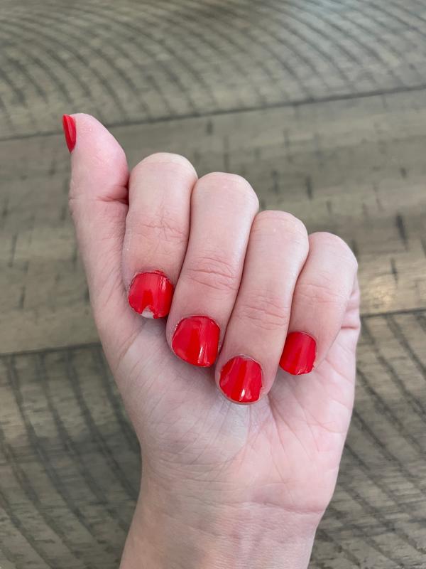 Essie nail polish chipped within 1-2 hours of applying