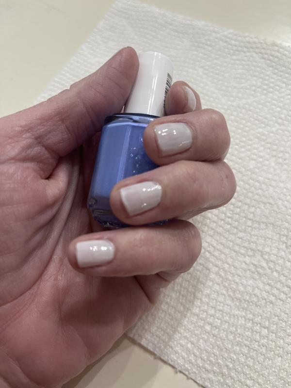 Marshmallow - Cloudy Essie - Nail White Polish Sheer