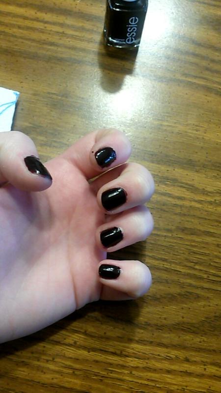 Wicked - Dark Red Nail Essie - Polish