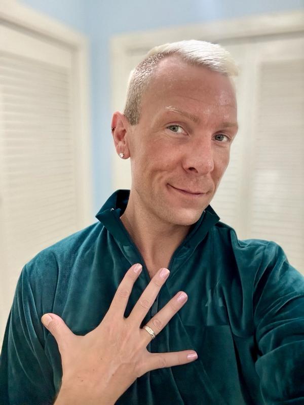 Customer carousel item 11.