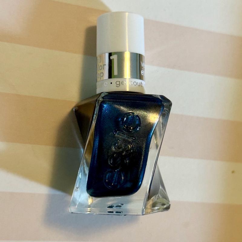 Customer carousel item 3.