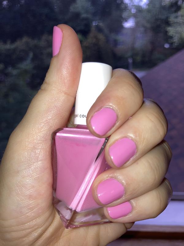 haute to trot, essie gel couture longwear nail polish