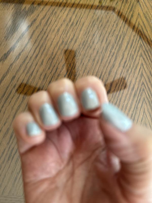 First View Essie Long wear with Chrome topcoat