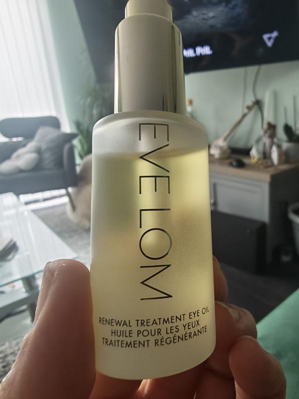 Customer photo for "A renewal eye treatment"