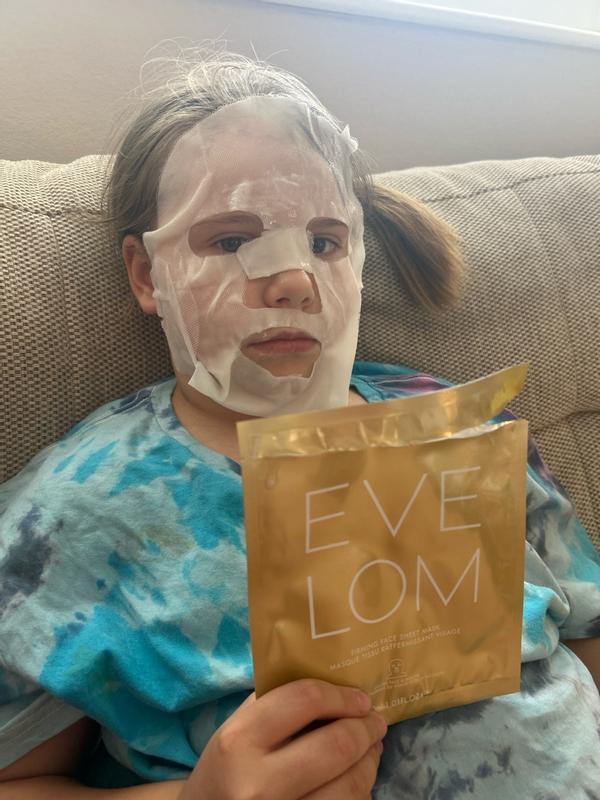 Customer photo for "Very wet lightly scented mask"