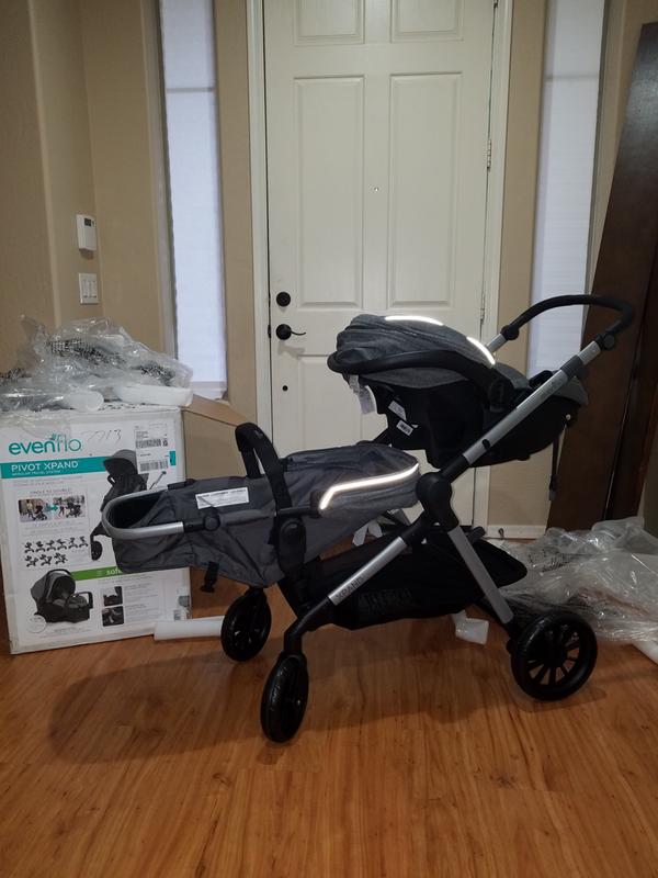 evenflo pivot stroller weight