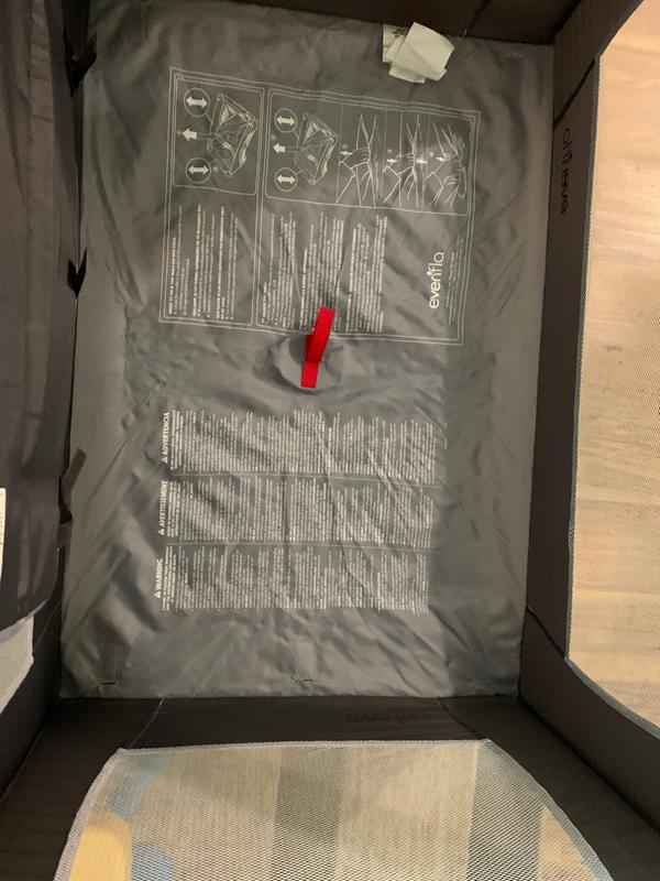 Instructions on bottom and slots for the bottom floor to Velcro to the fabric.