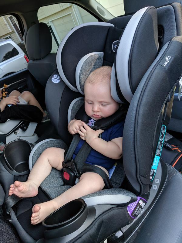 car seat for 1 month old