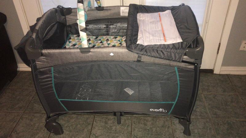 evenflo playpen set up