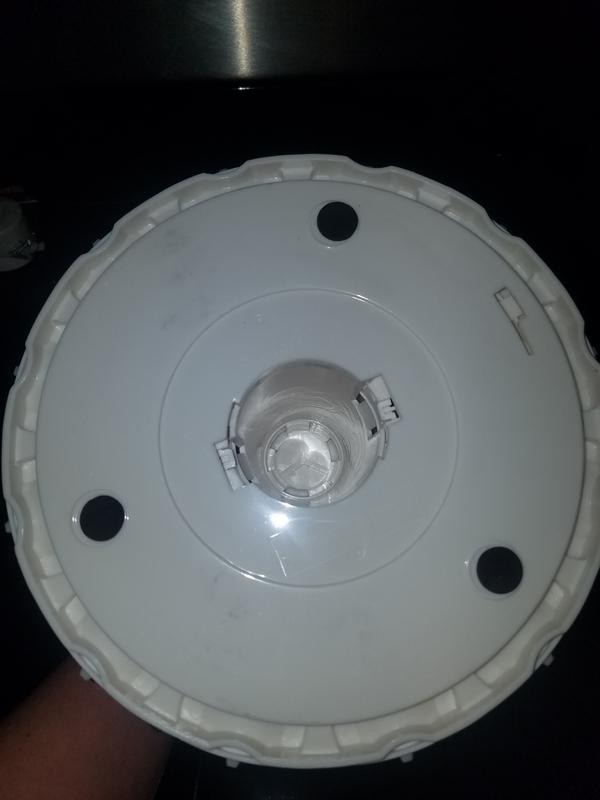 Sturdy bottom that spins!