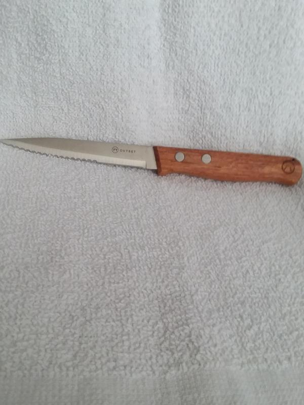 Single steak knife