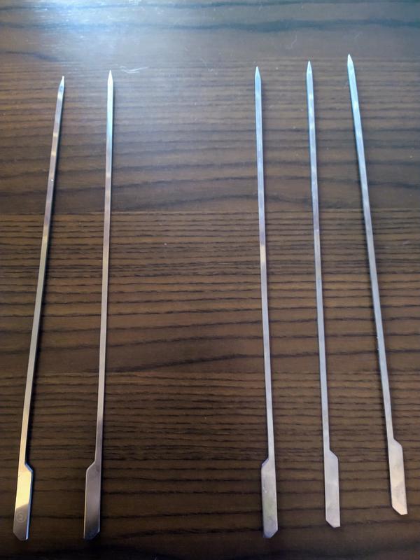 Left are new skewers never used, right are used skewers. no big differences between them.