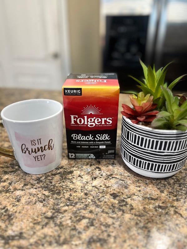Folgers Gourmet Selections Black Silk K-Cup Pods, Dark Roast, 24/Box - W.B.  Mason