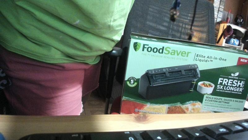 FoodSaver Elite All-in-One Liquid+™ Vacuum Sealer with Bags, Rolls, and  Accessories, Dark Stainless Steel