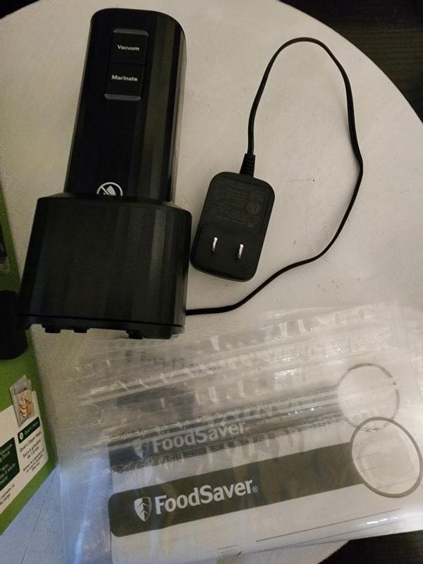 FoodSaver Mini Handheld Vacuum Sealer, Marinate Setting, Cordless