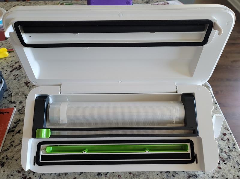 FoodSaver VS0230 Vacuum Sealer - 2187313