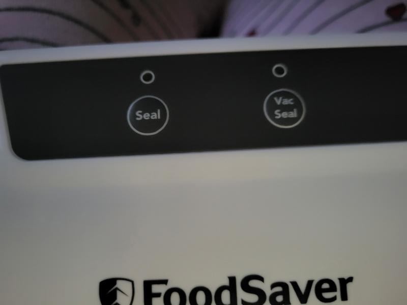 FoodSaver G2 Vacuum Food Sealer System - Farr's Hardware