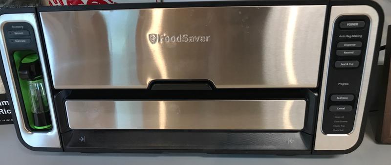 FoodSaver® 5800 Series 2-In-1 Automatic Bag-Making Vacuum Sealing