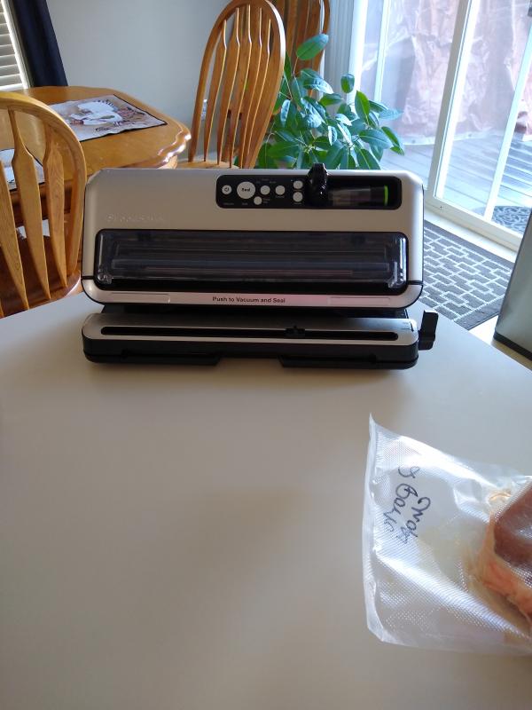 FoodSaver® 2in1 Food Preservation System in Black/Stainless Steel