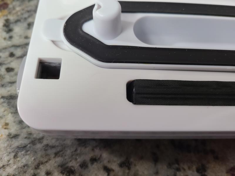 Broken latch on the left side.