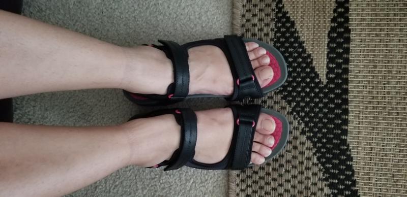 baretraps dinah wedge sandals