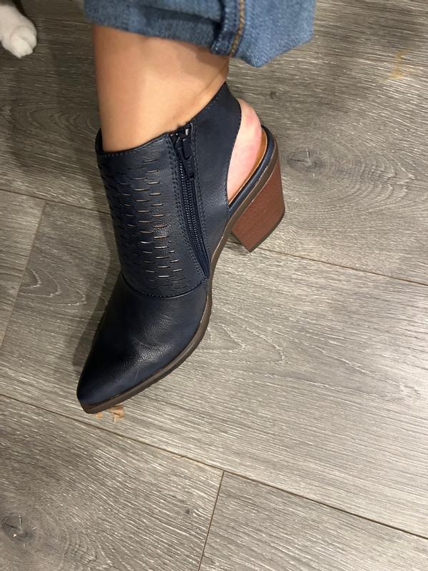 Cute addition to wardrobe.