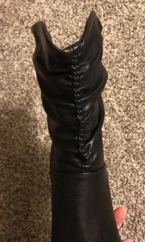 Front rouching/stitching